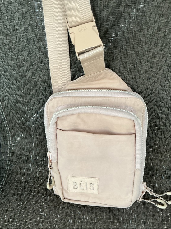BEIS Handbags - Beis Sport Sling Bag in Peach Nylon